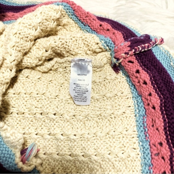 Andrew Marc New York Women's Crocheted Multicolored Top Sz-L - Picture 7 of 7